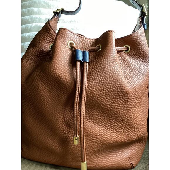 Coach Legacy Super Soft Pebbled Leather Drawstring Bucket Bag Tan & Navy - Picture 6 of 7